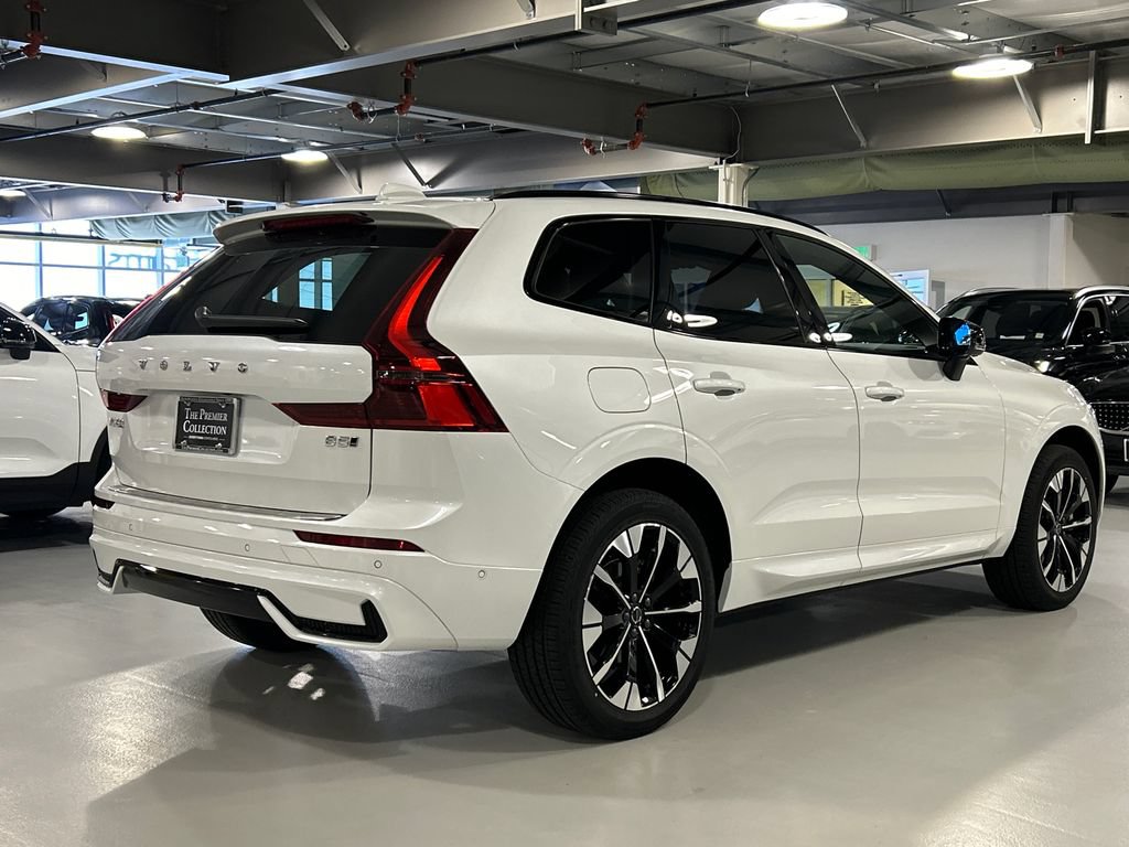 Used 2026 Volvo XC60 B5 Plus w/ Protection Package Premier AWD/4WD image 2