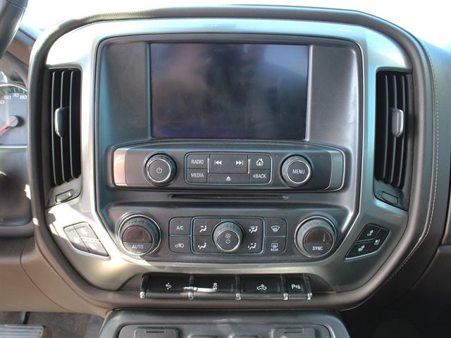 Used 2018 Chevrolet Silverado 1500 LTZ w/ LTZ Plus Package AWD/4WD image 20