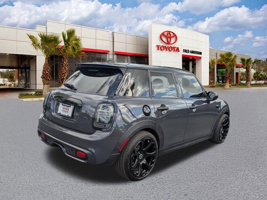 Used 2019 MINI Cooper S w/ Signature Upholstery Package image 4