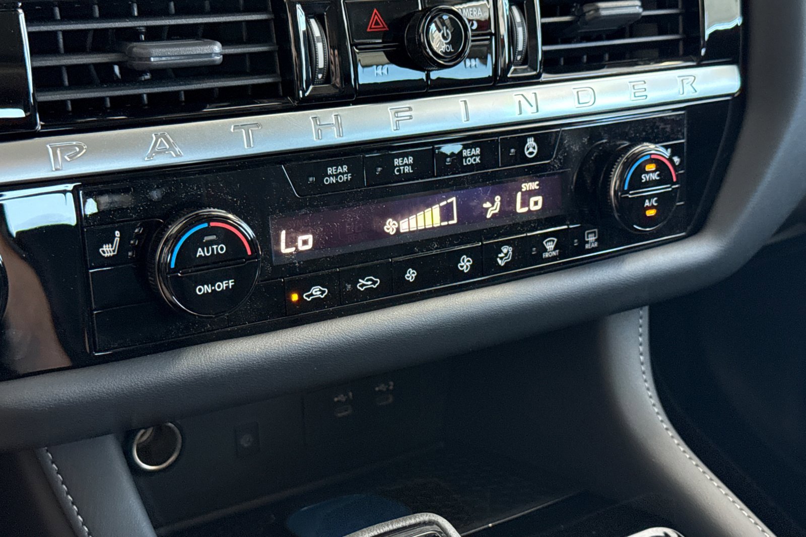 New 2026 Nissan Pathfinder SV image 21