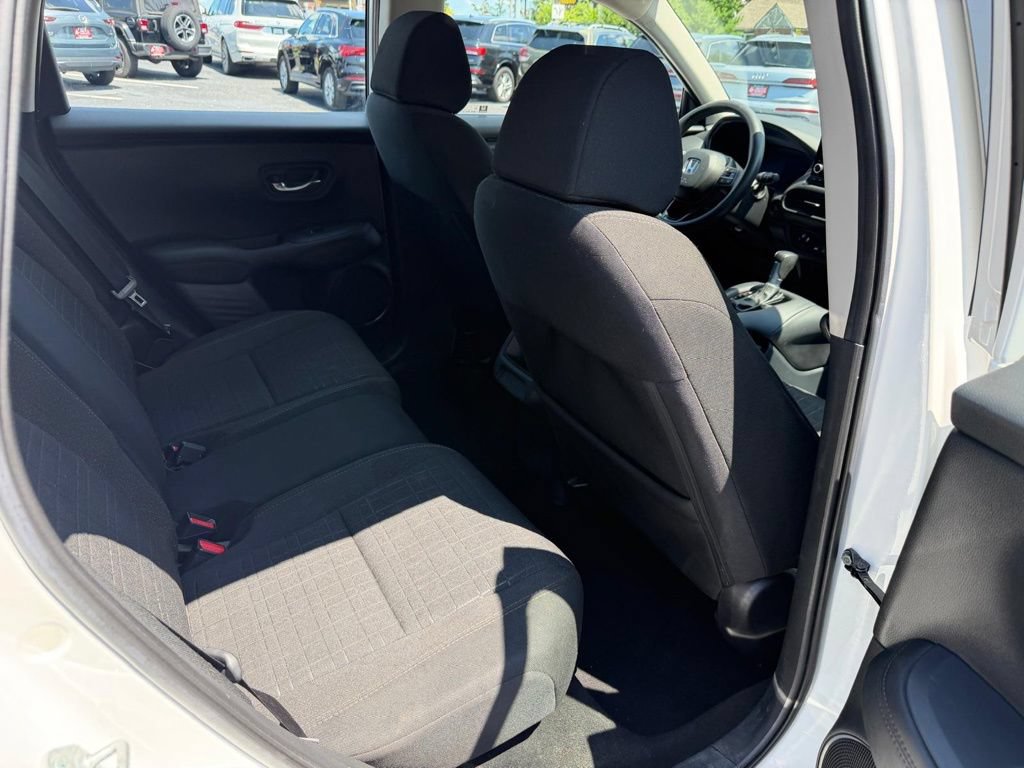 Used 2025 Honda HR-V LX image 21