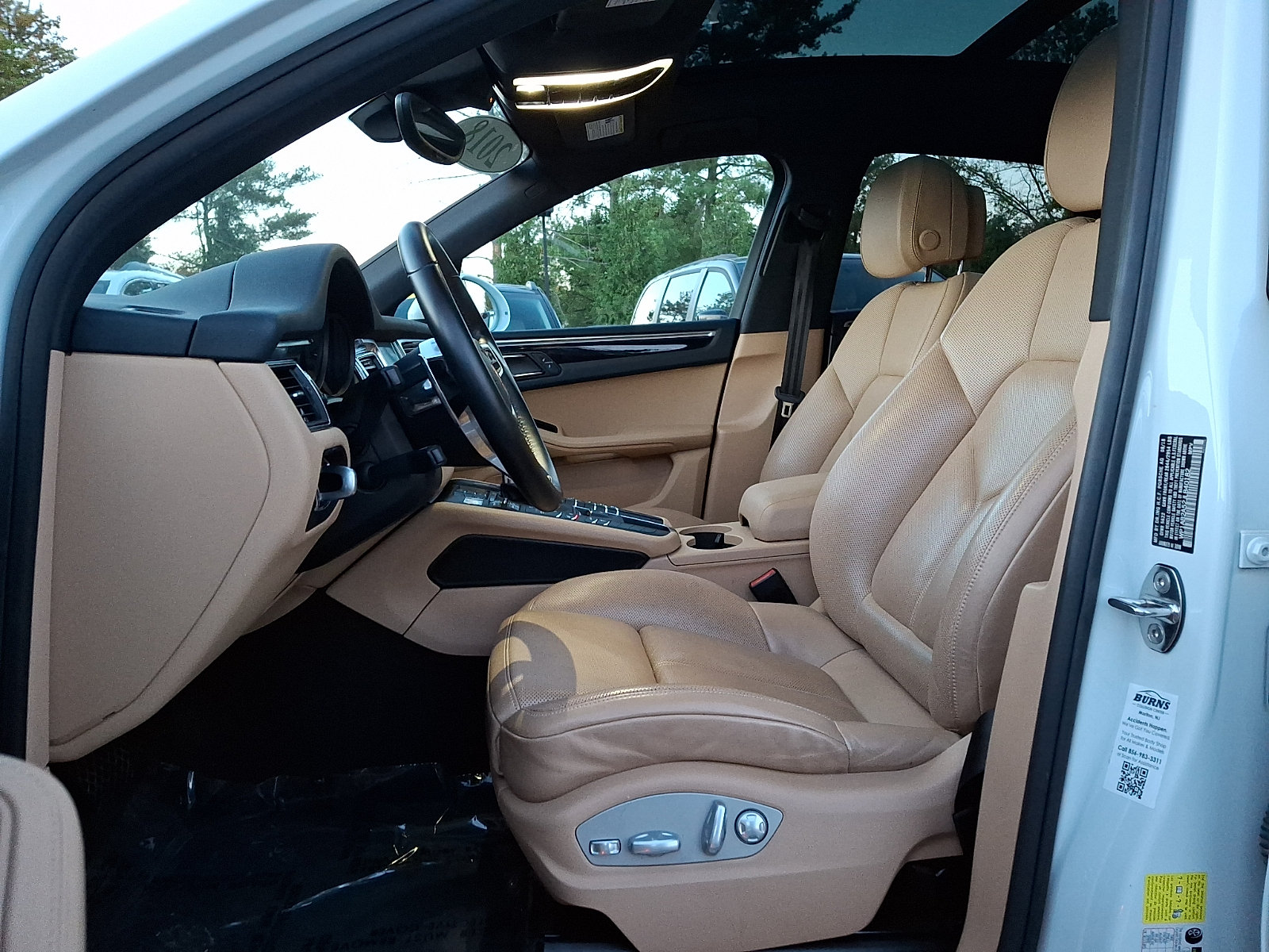 Used 2018 Porsche Macan S AWD/4WD image 13