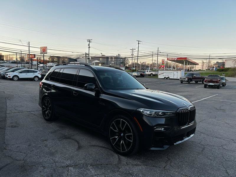 Used 2019 BMW X7 xDrive50i w/ M Sport Package image 4