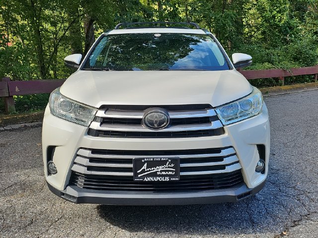 Used 2018 Toyota Highlander XLE AWD/4WD image 3