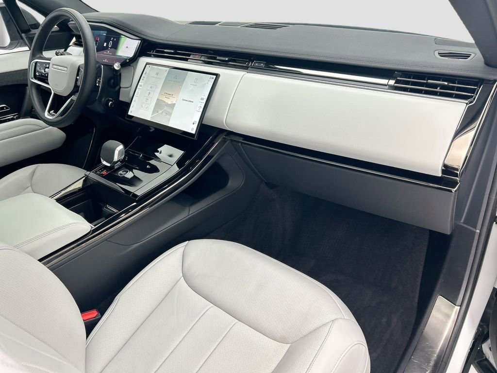 Certified 2024 Land Rover Range Rover Sport SE image 16