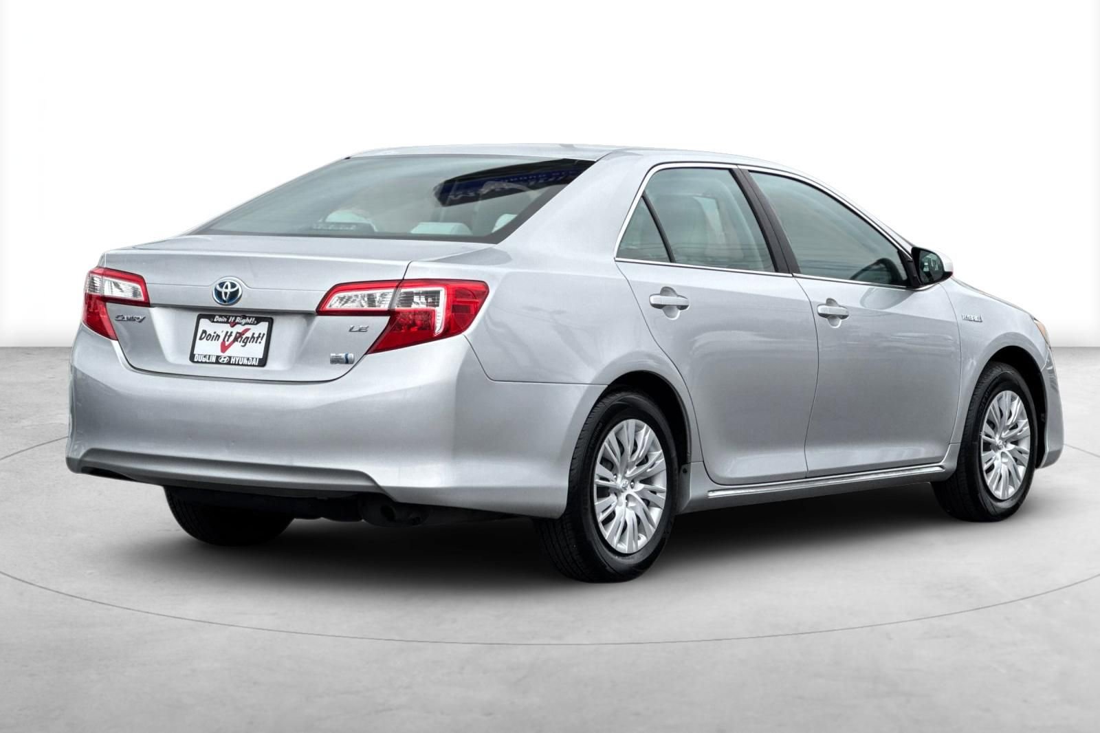 Used 2014 Toyota Camry LE FWD image 6