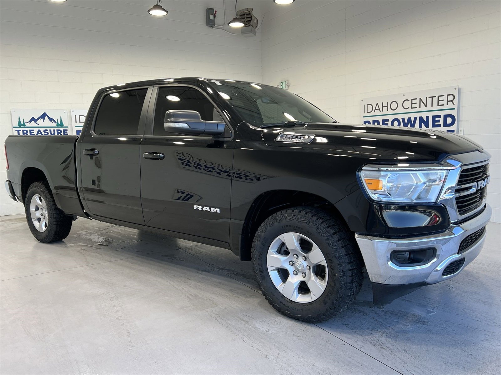 Used 2021 RAM 1500 Big Horn image 2