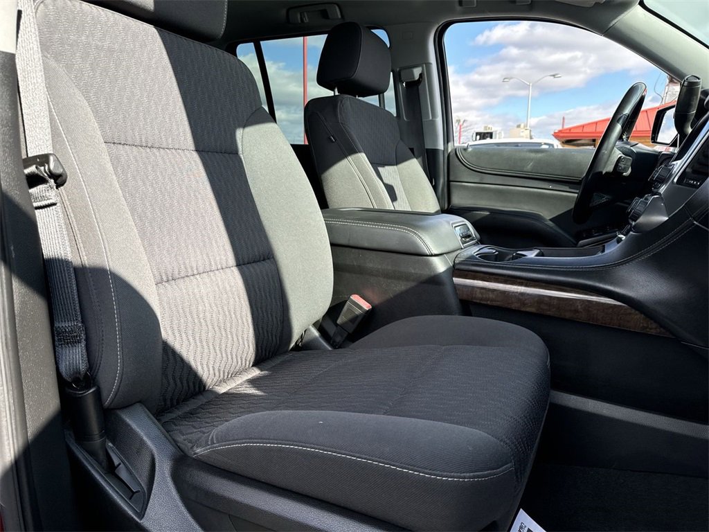 Used 2020 Chevrolet Suburban LS image 25