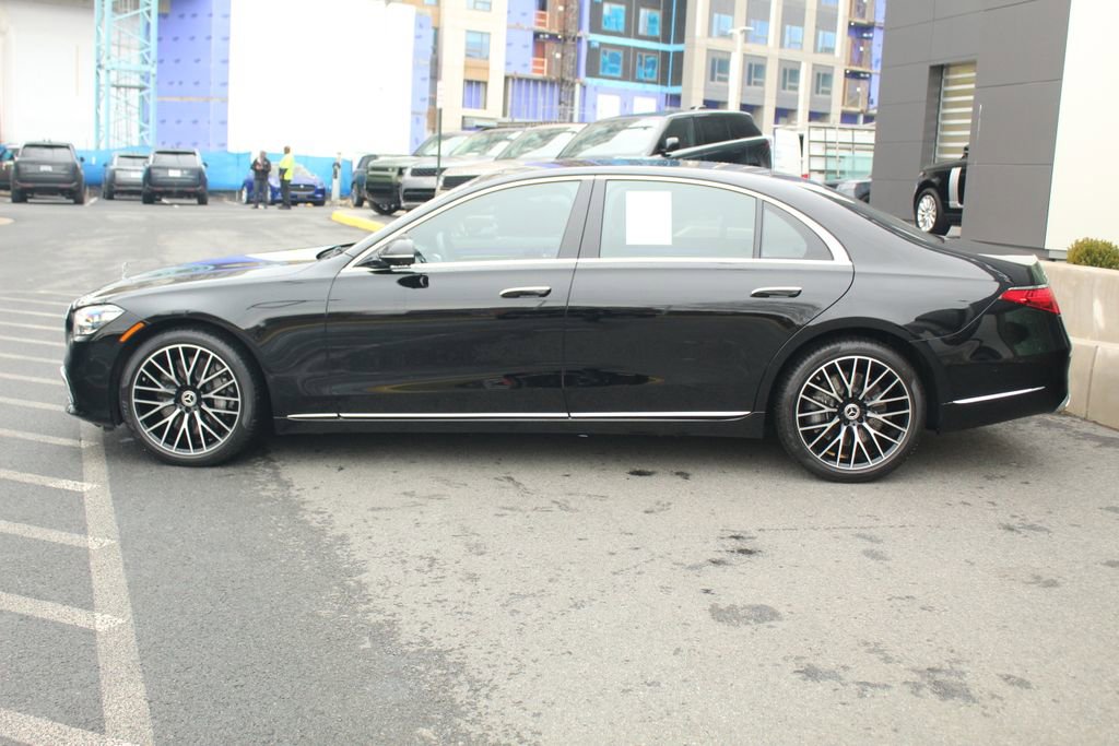 Used 2025 Mercedes-Benz S 580 4MATIC Sedan image 6