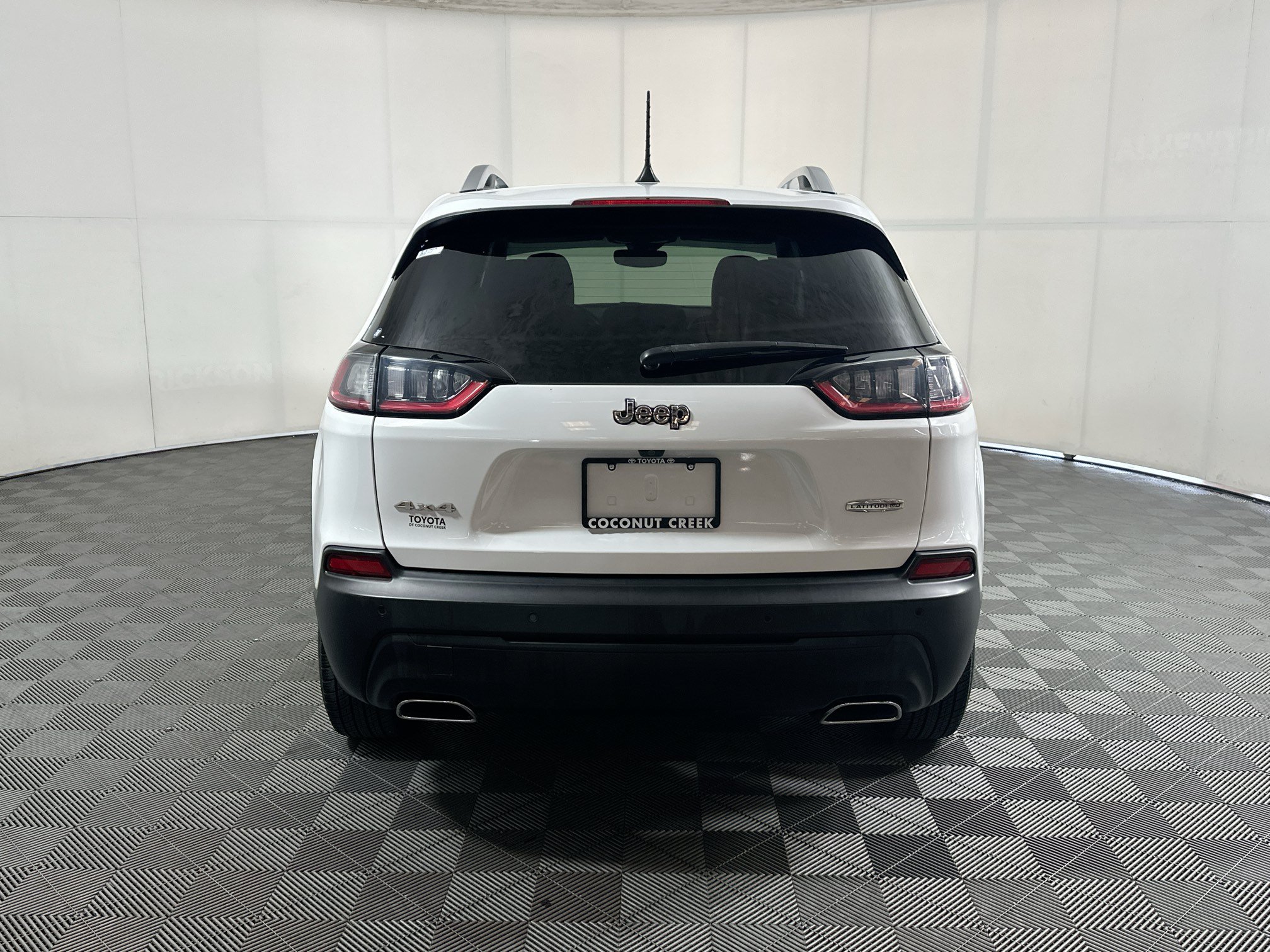 Used 2021 Jeep Cherokee Latitude Lux AWD/4WD image 4