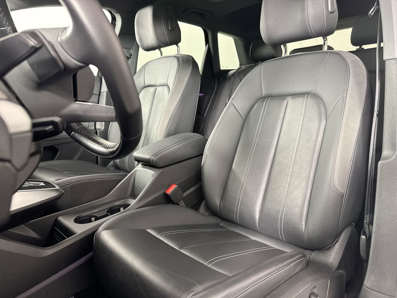Used 2023 Audi Q4 e-tron Premium Plus w/ Premium Plus AWD/4WD image 19