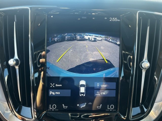 Used 2019 Volvo S60 T6 Momentum image 4