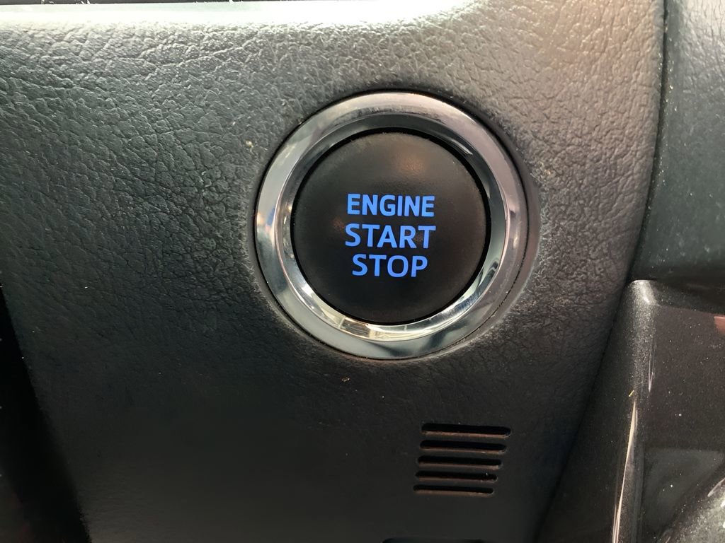 Used 2021 Toyota 4Runner Venture w/ Moonroof Package image 22