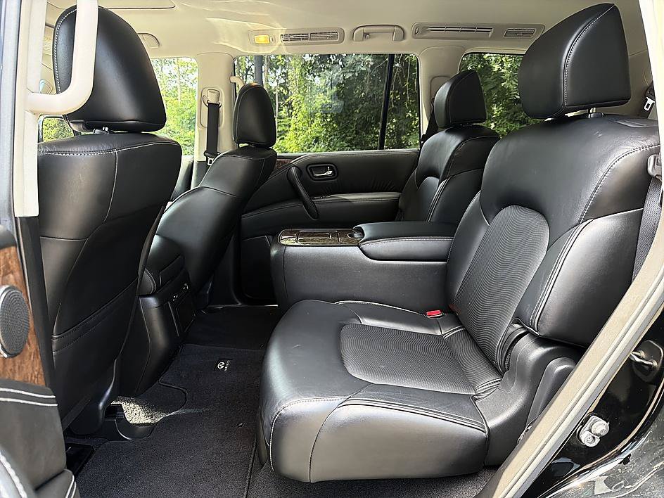 Used 2016 INFINITI QX80 4WD w/ Driver's Assistance Package image 12