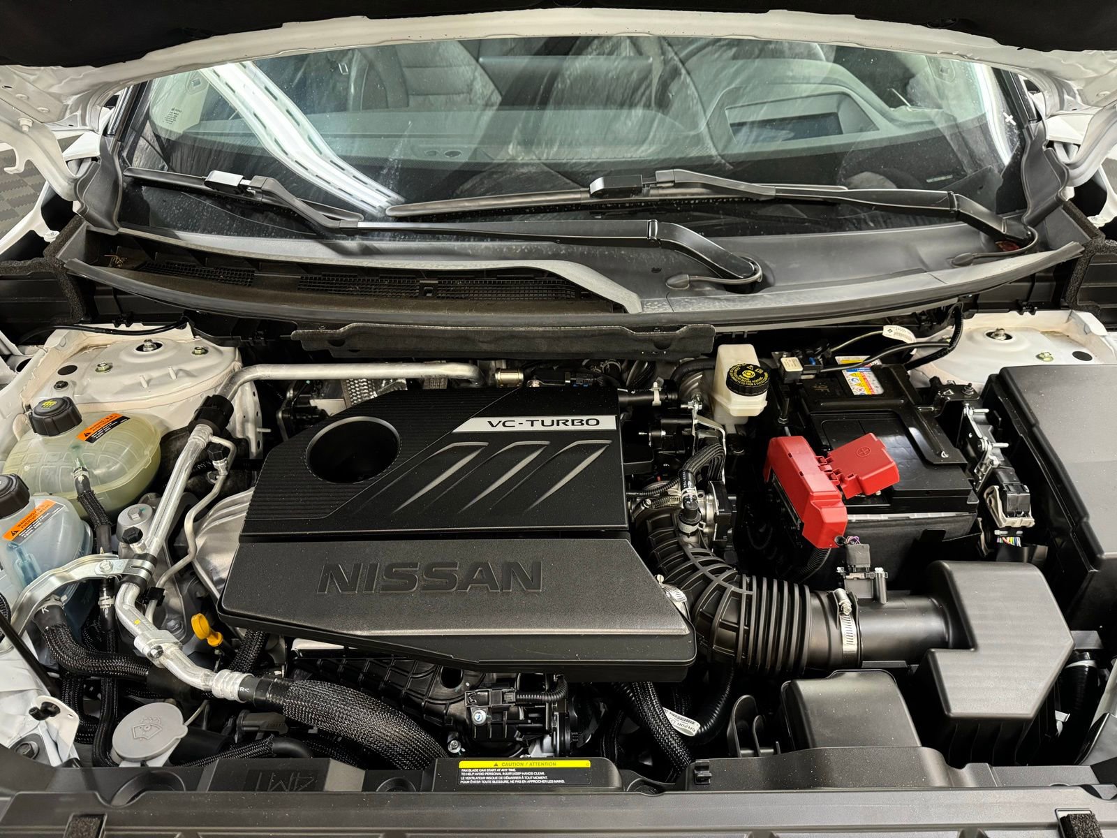 Used 2024 Nissan Rogue Platinum w/ Platinum Premium Package image 8