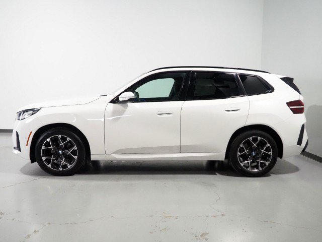 Used 2025 BMW X3 xDrive30 AWD/4WD image 9