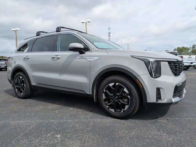 Used 2024 Kia Sorento S w/ Panoramic Sunroof Package image 2