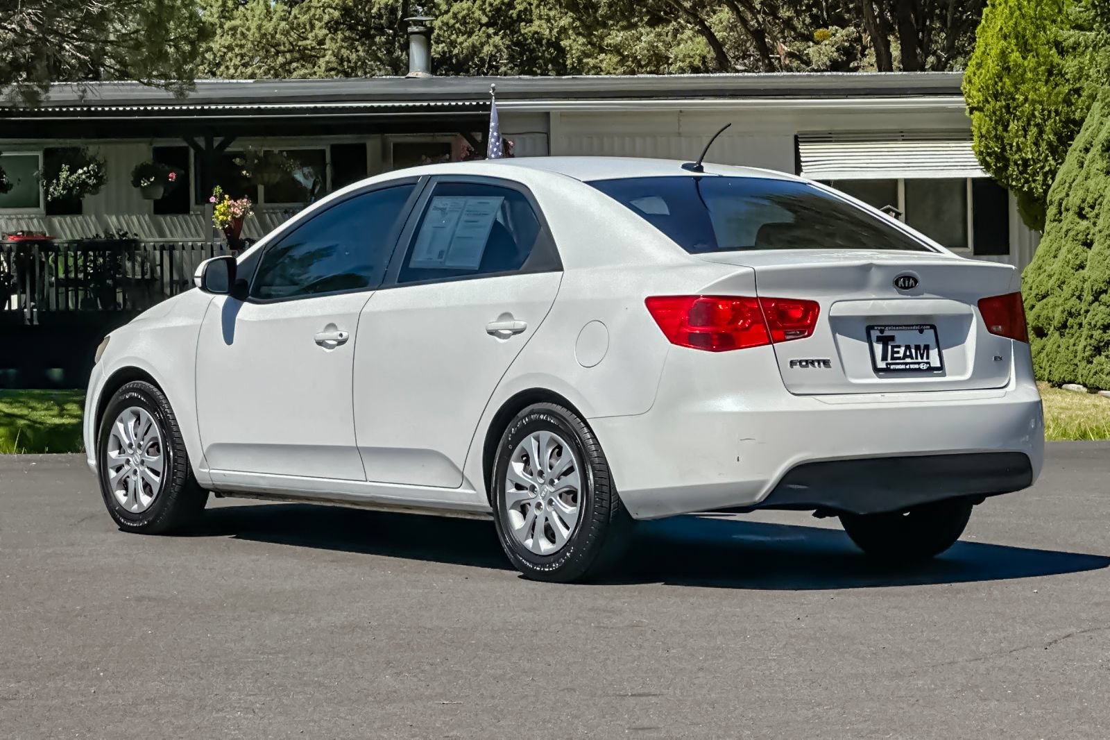 Used 2012 Kia Forte EX FWD image 6