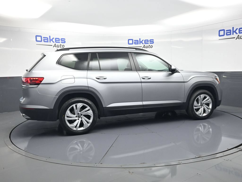 Used 2023 Volkswagen Atlas SE AWD/4WD image 8