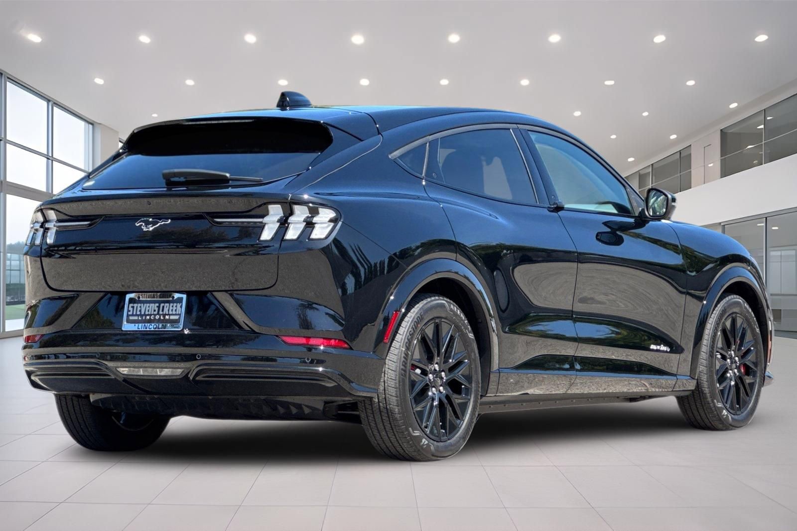 Used 2025 Ford Mustang Mach-E Premium w/ Sport Appearance Package AWD/4WD image 4