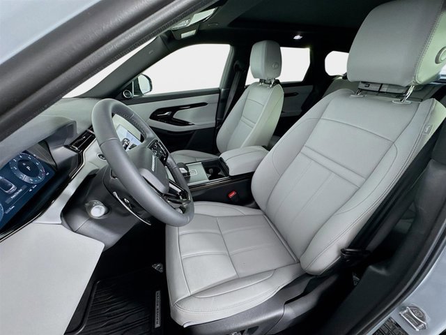 Used 2026 Land Rover Range Rover Evoque S image 11