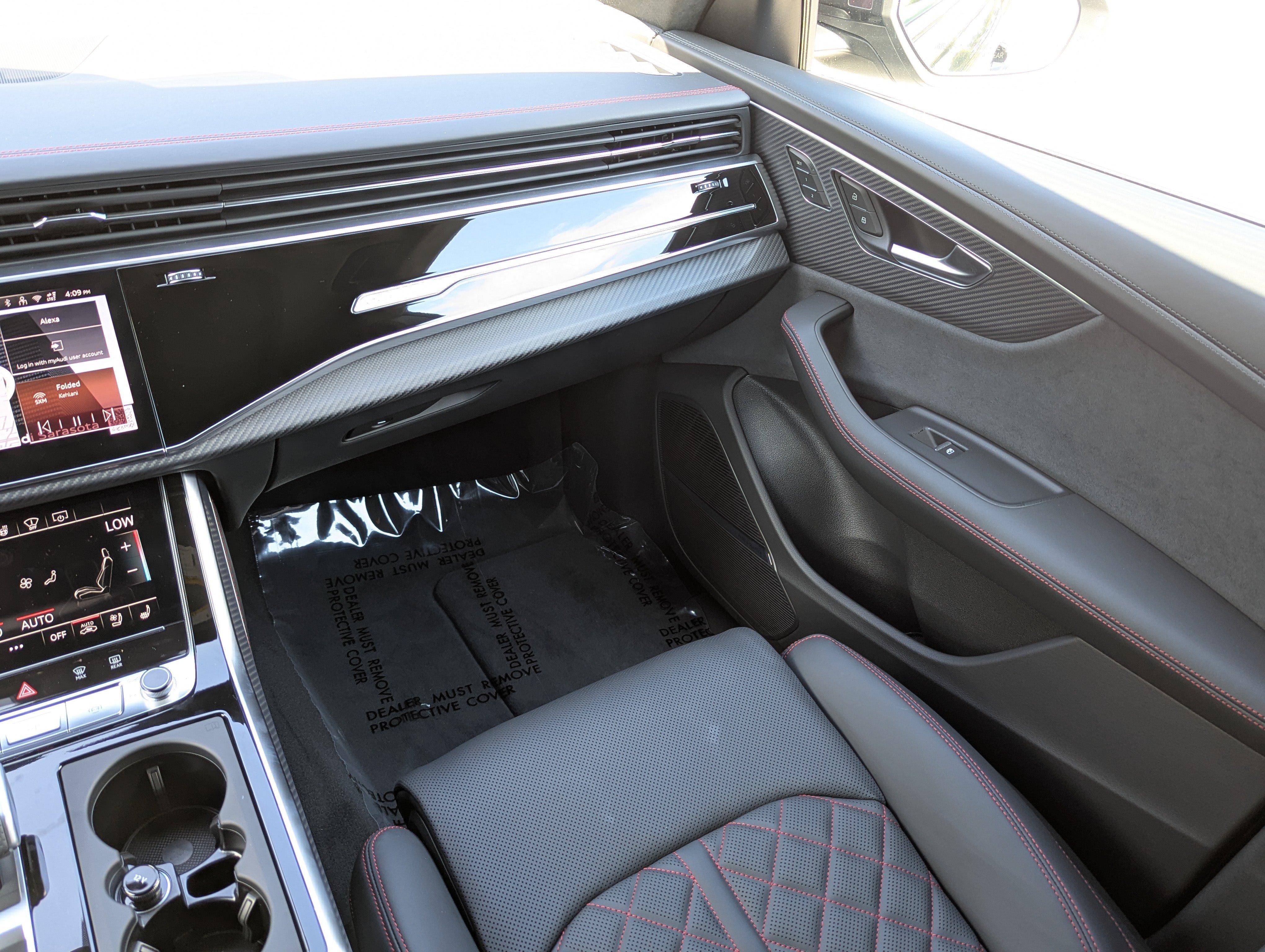 New 2026 Audi SQ8 Prestige AWD/4WD image 14