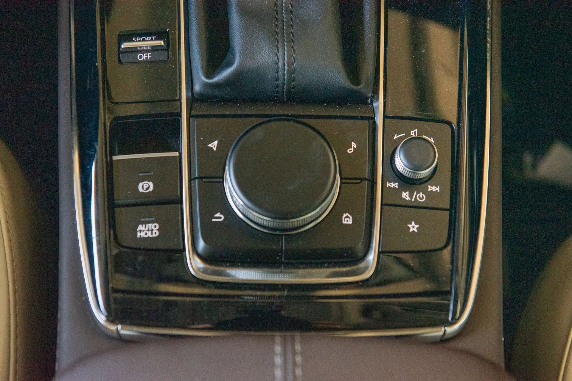 New 2024 MAZDA CX-30 2.5 Turbo w/ Premium Package image 23