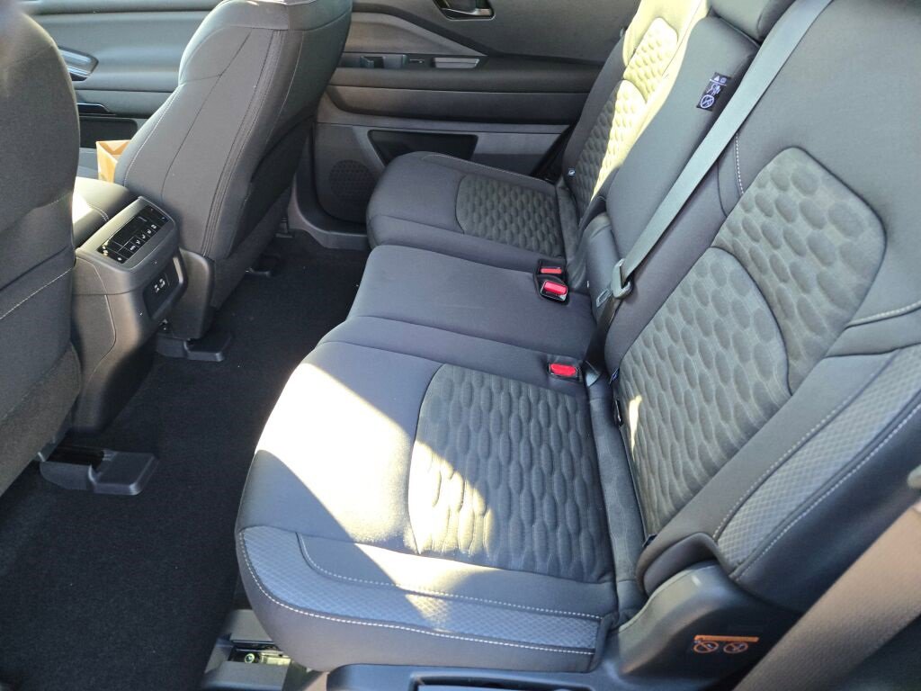 New 2025 Nissan Pathfinder SV w/ Black Appearance Package image 21