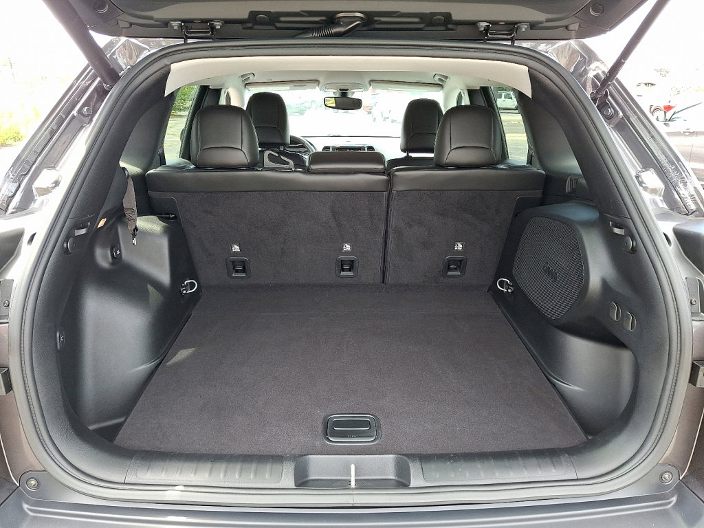 Used 2020 Jeep Cherokee Limited image 18