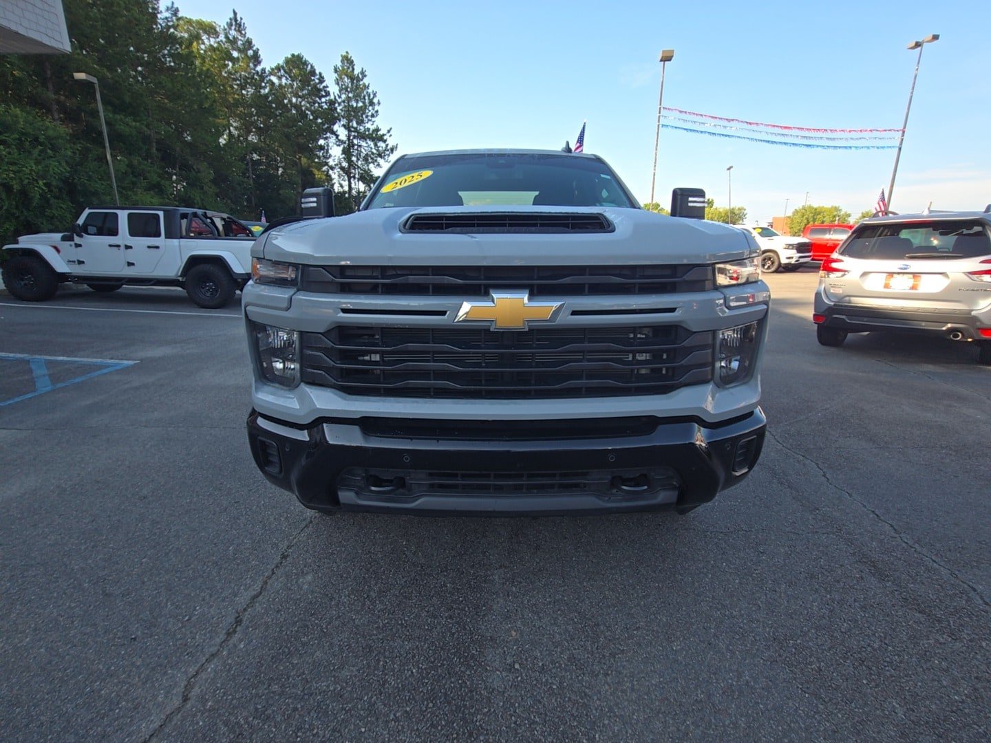 Used 2025 Chevrolet Silverado 2500 Custom w/ Custom Value Package AWD/4WD image 3