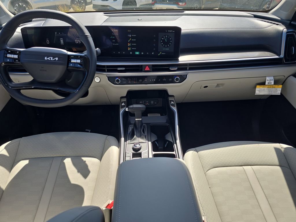New 2026 Kia Sorento S FWD image 12