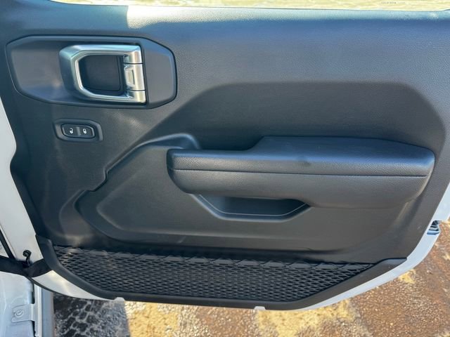 Used 2025 Jeep Wrangler Willys image 13