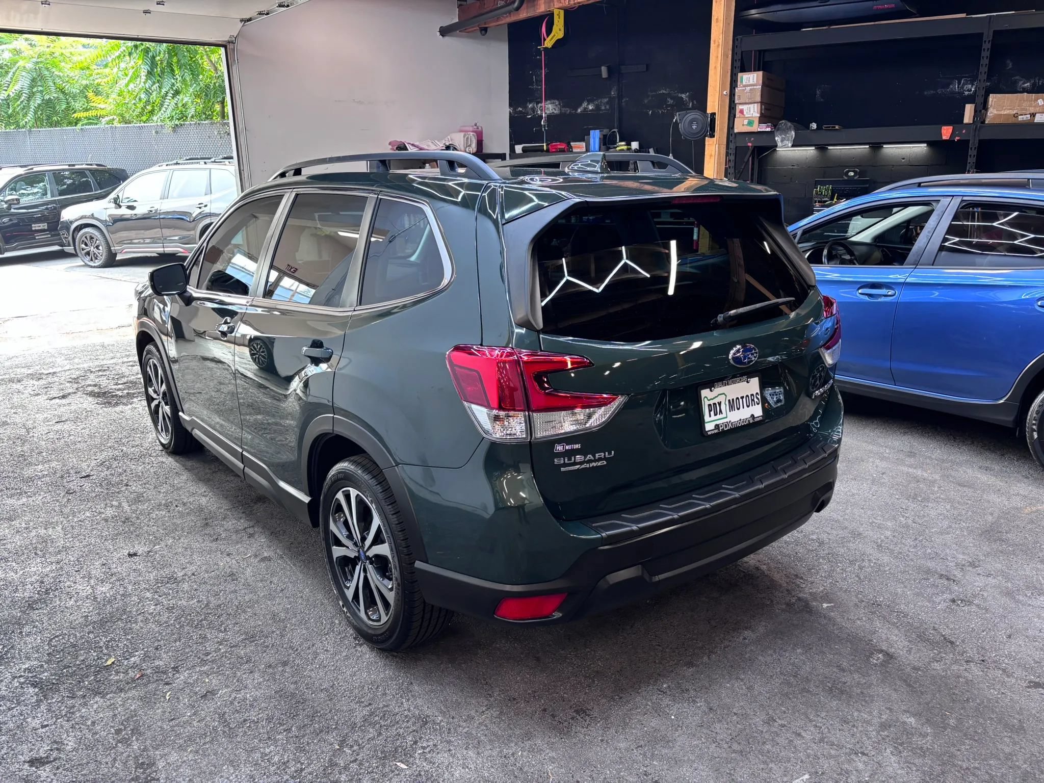 Used 2023 Subaru Forester Limited w/ Popular Package #2 AWD/4WD image 5