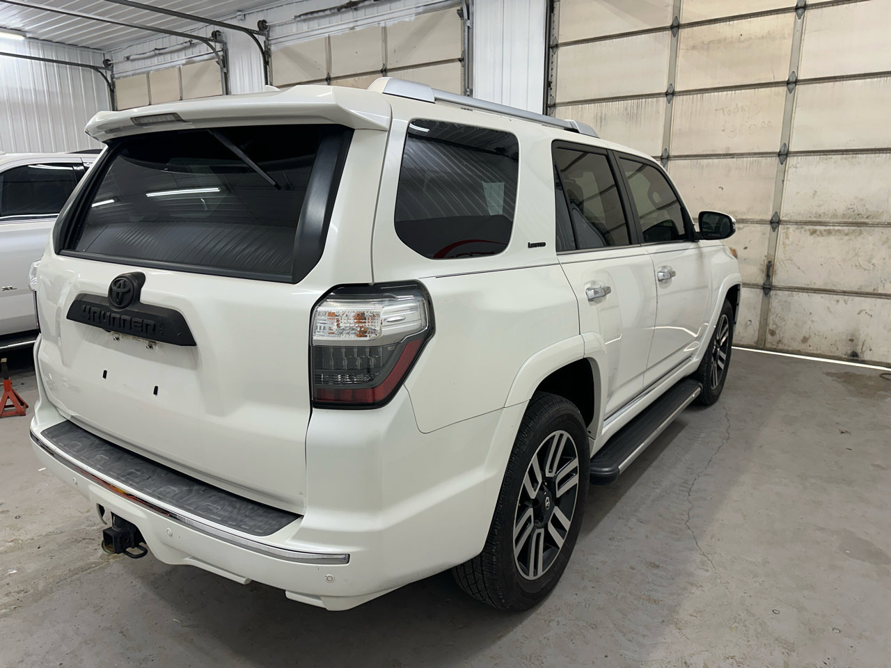 Used 2018 Toyota 4Runner Limited image 5