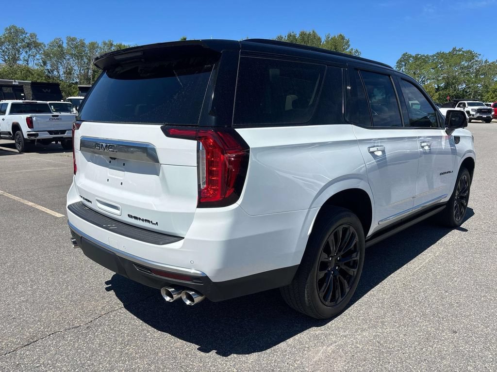 Used 2022 GMC Yukon Denali AWD/4WD image 3