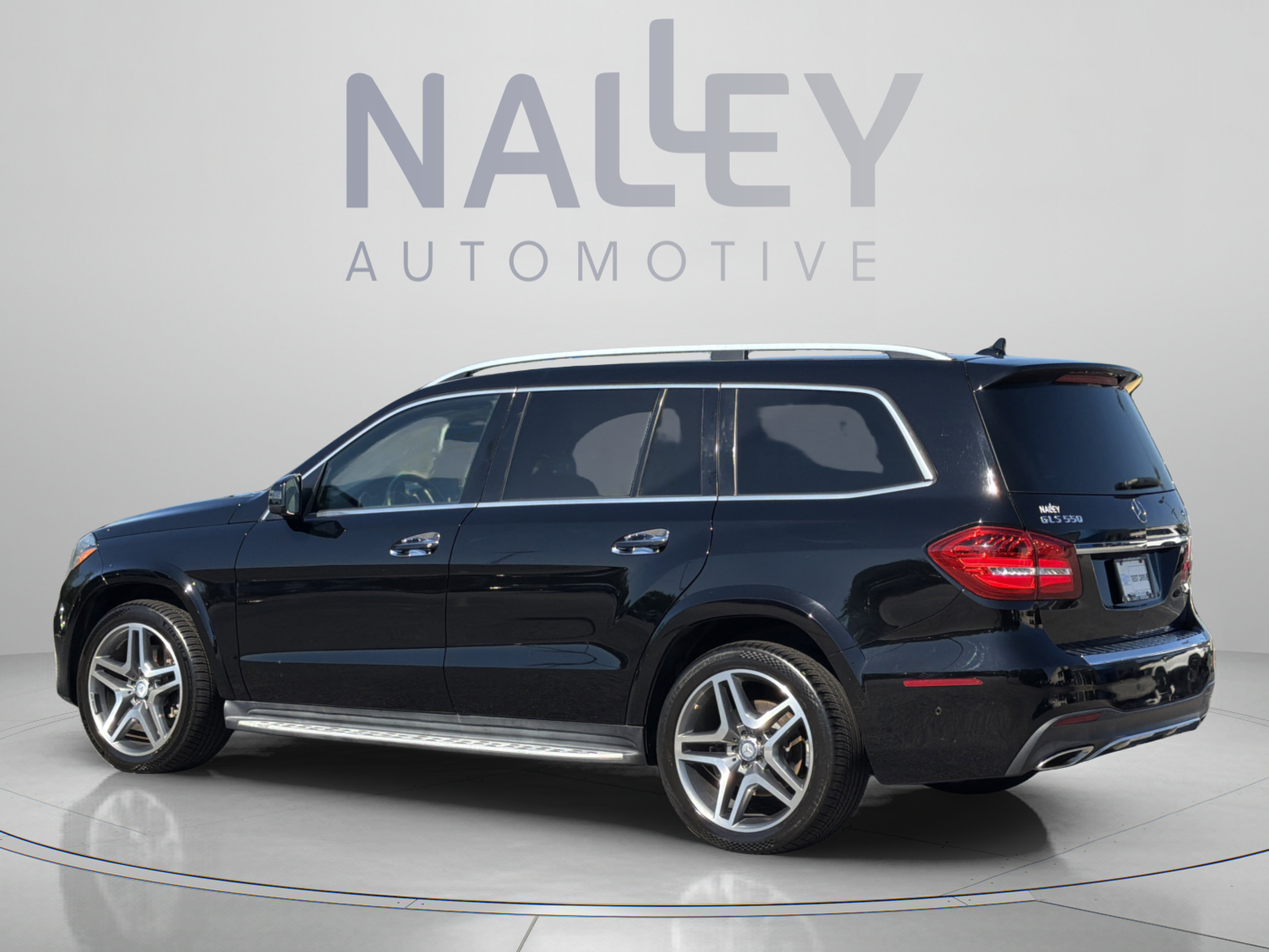 Used 2017 Mercedes-Benz GLS 550 4MATIC image 3