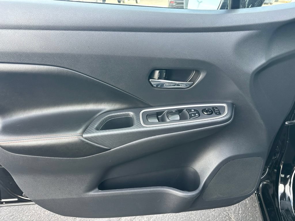 Used 2024 Nissan Versa SR FWD image 16