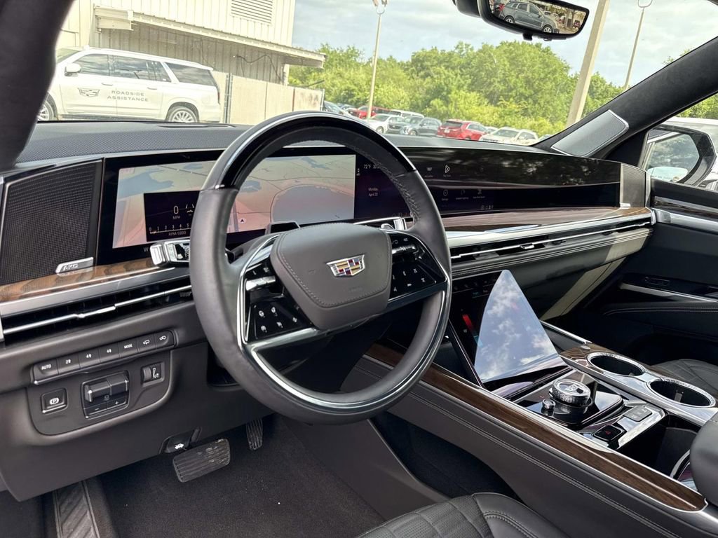 Certified 2025 Cadillac Escalade Premium Luxury Platinum image 34