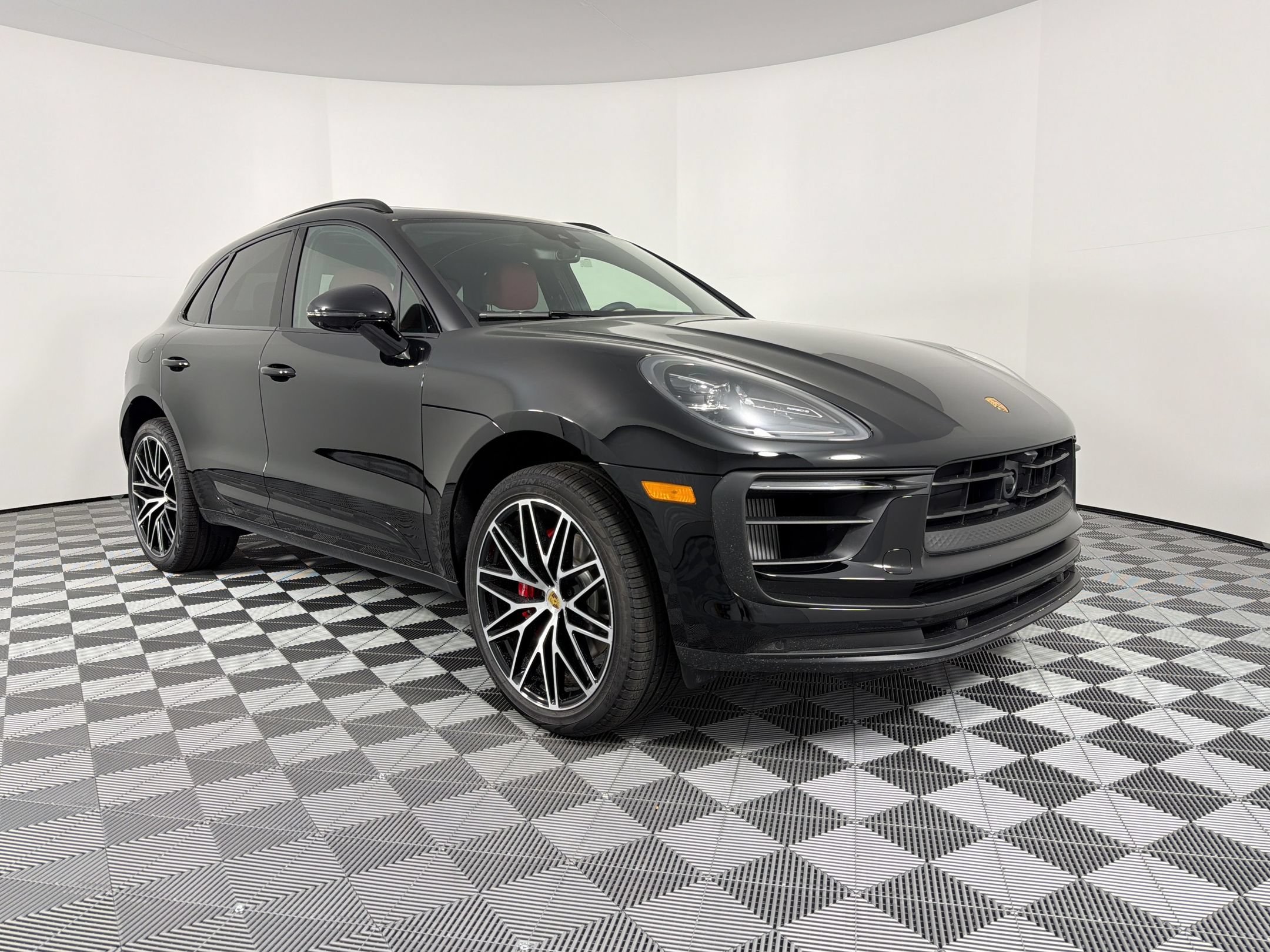 New 2026 Porsche Macan S AWD/4WD image 7