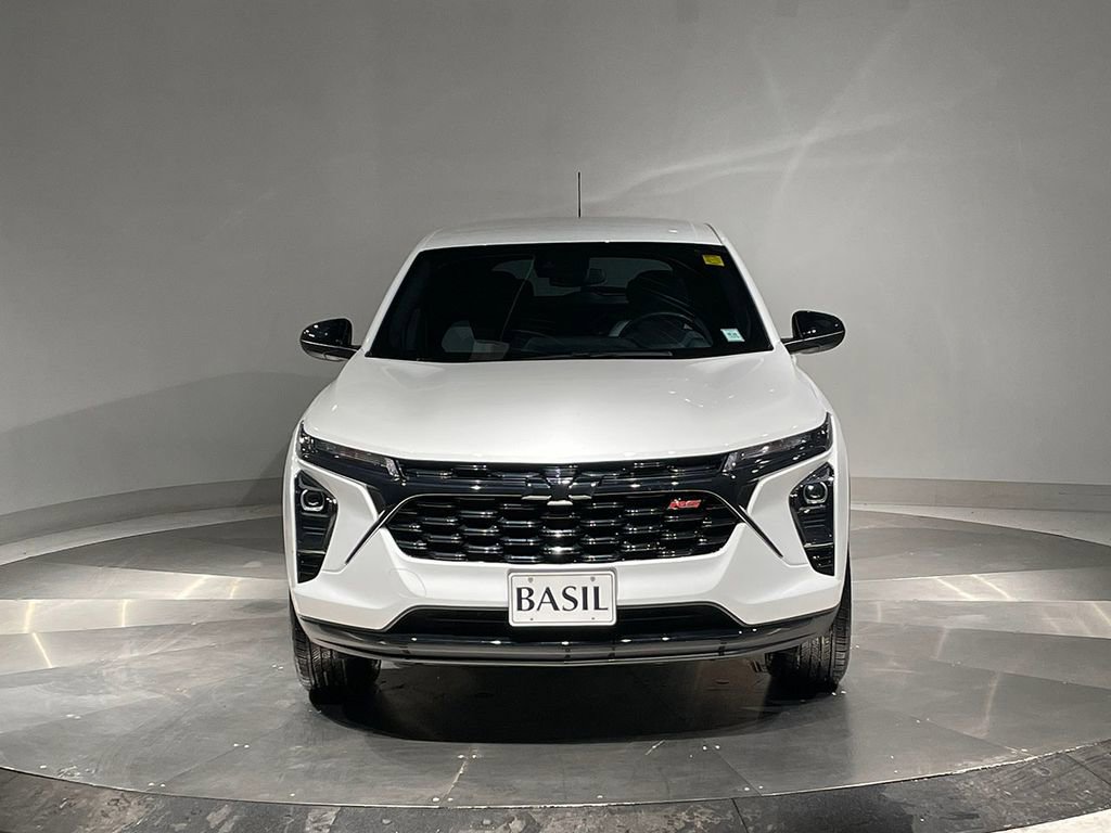 Used 2024 Chevrolet Trax RS w/ Driver Confidence Package image 9