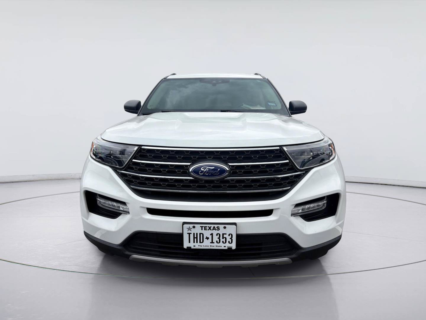 Used 2023 Ford Explorer XLT w/ Equipment Group 202A RWD image 10