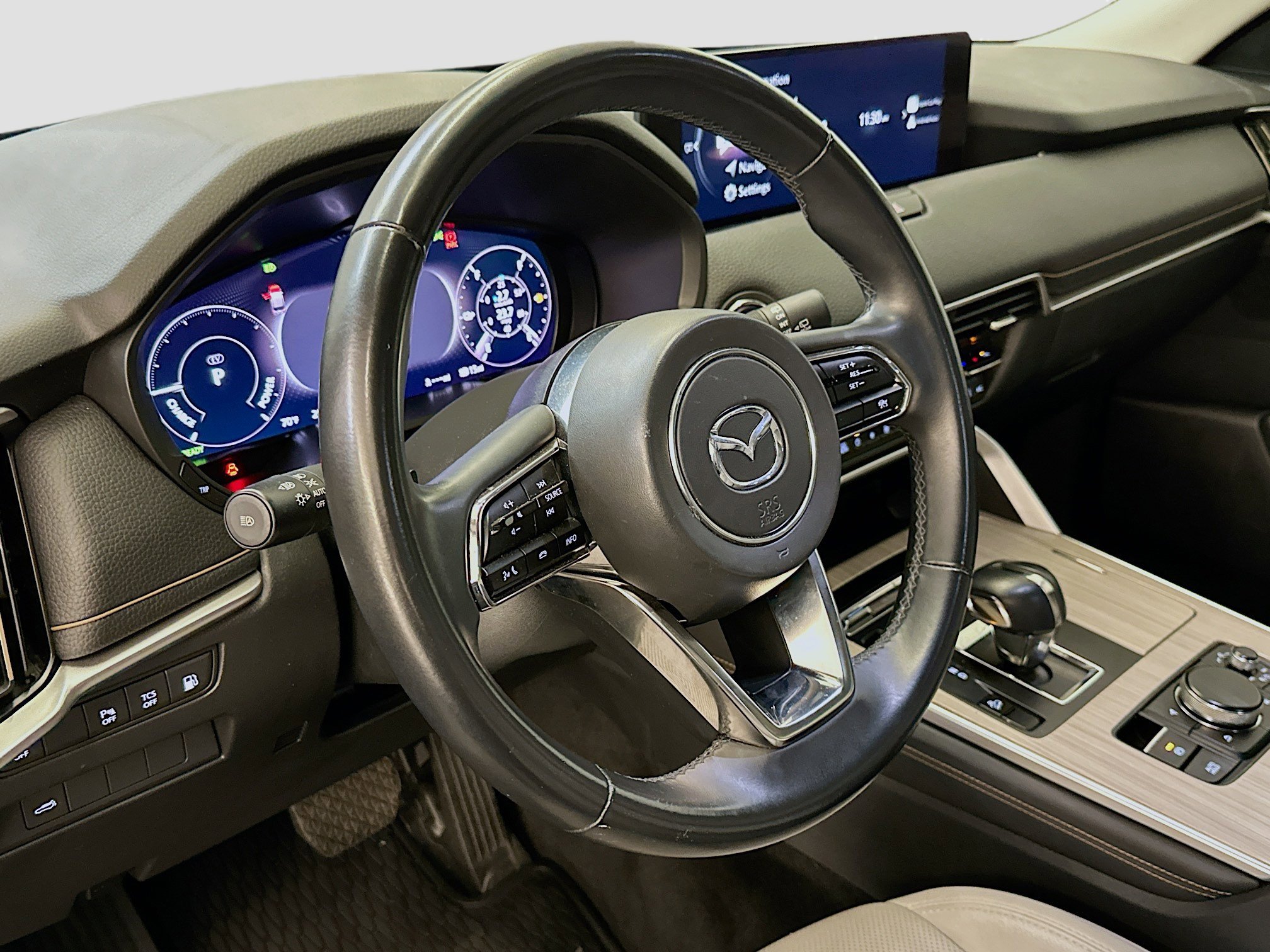 Used 2025 MAZDA CX-90 Plug-In Hybrid w/ Preferred AWD/4WD image 18