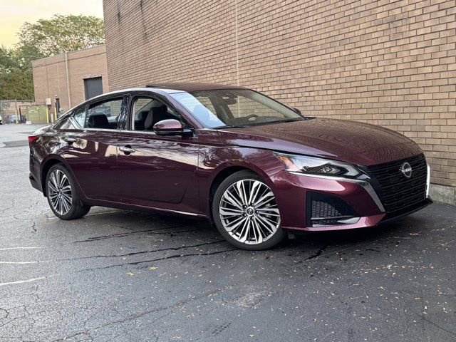 Used 2024 Nissan Altima 2.5 SL image 5