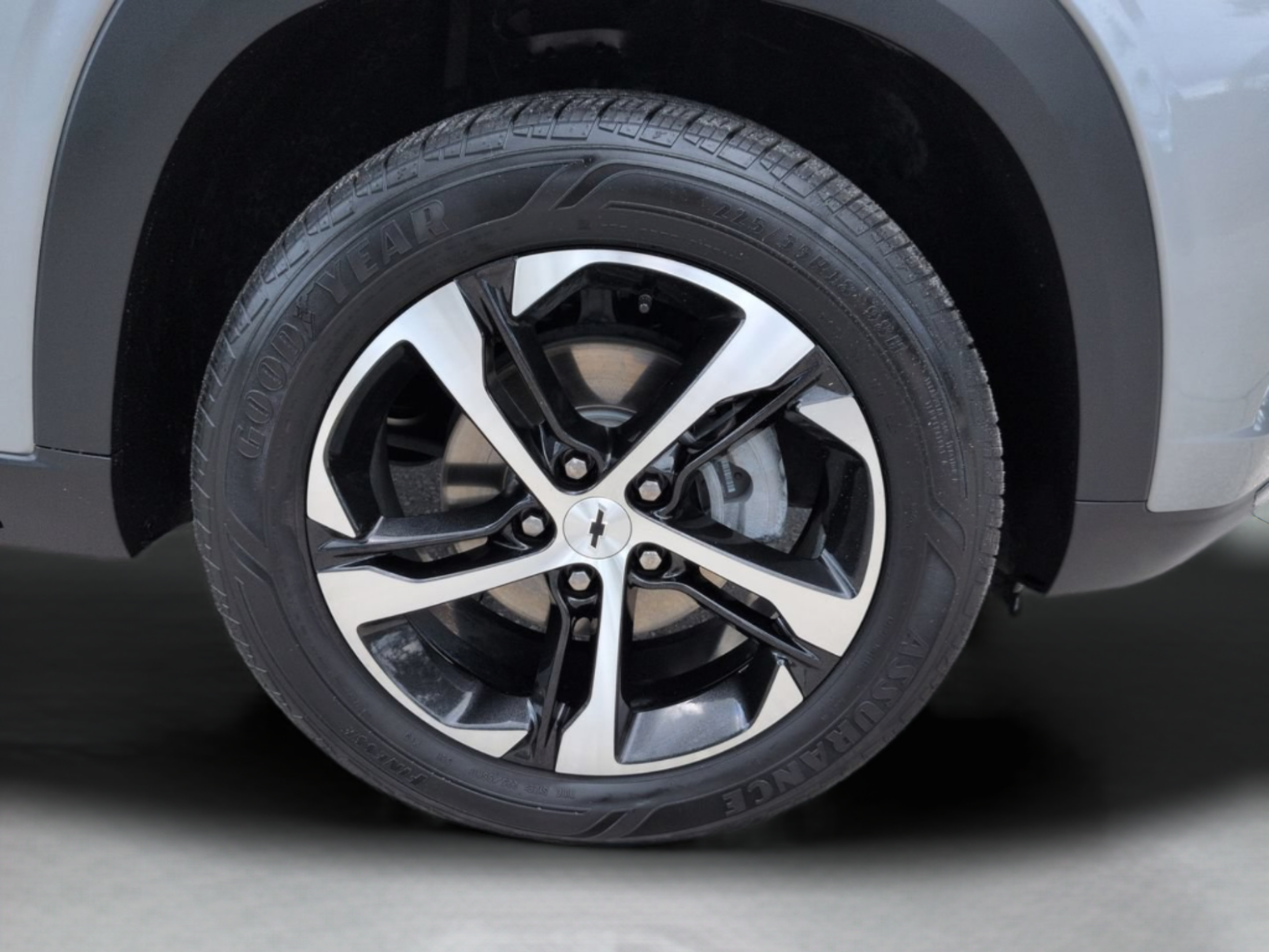 Used 2025 Chevrolet Trax RS w/ Driver Confidence Package FWD image 13