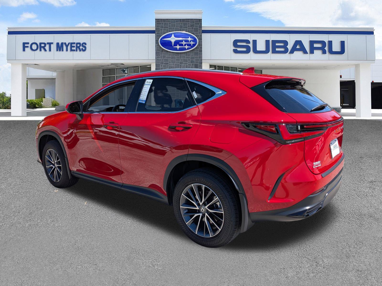 Used 2025 Lexus NX 250 FWD w/ Towing Package (2000 Lbs) image 6