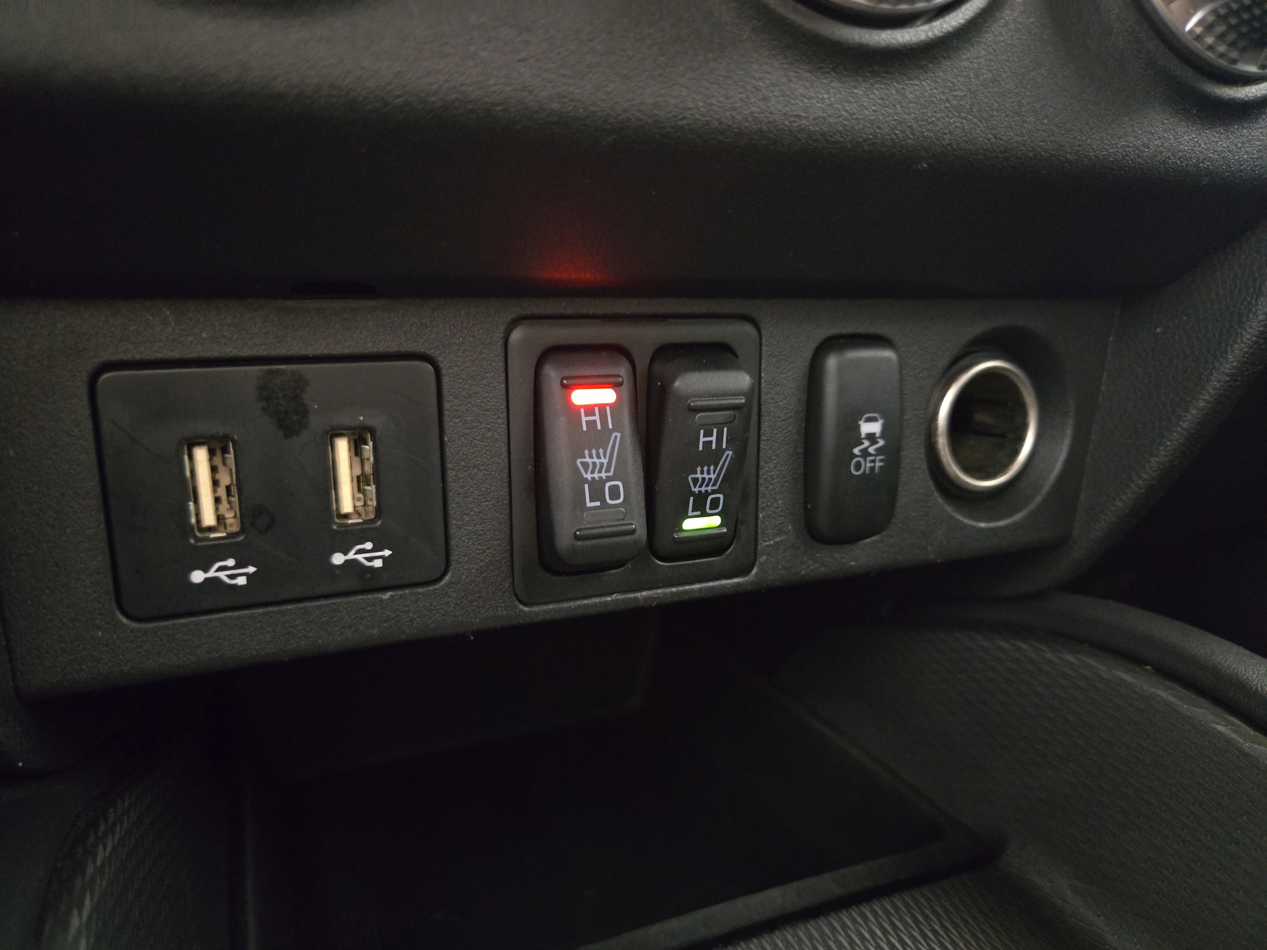 Used 2021 Mitsubishi Outlander Sport Black Edition FWD image 27