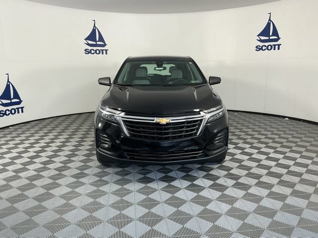 Used 2023 Chevrolet Equinox LS FWD image 2