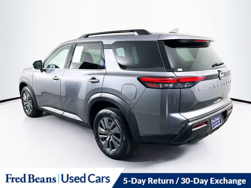 Used 2024 Nissan Pathfinder SV AWD/4WD image 7