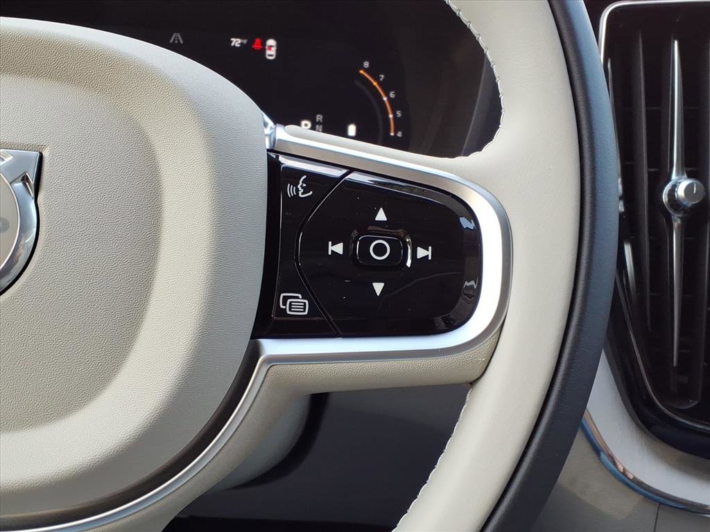 New 2026 Volvo XC60 B5 Ultra w/ Protection Package Premier image 22