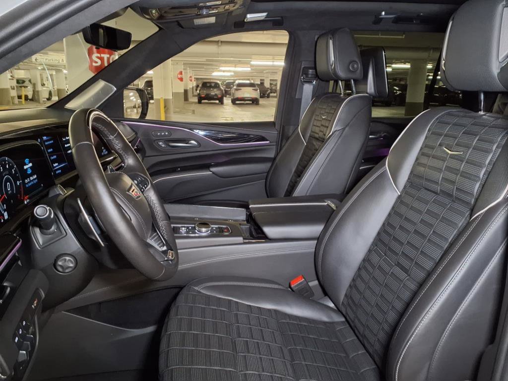 Used 2023 Cadillac Escalade V image 18